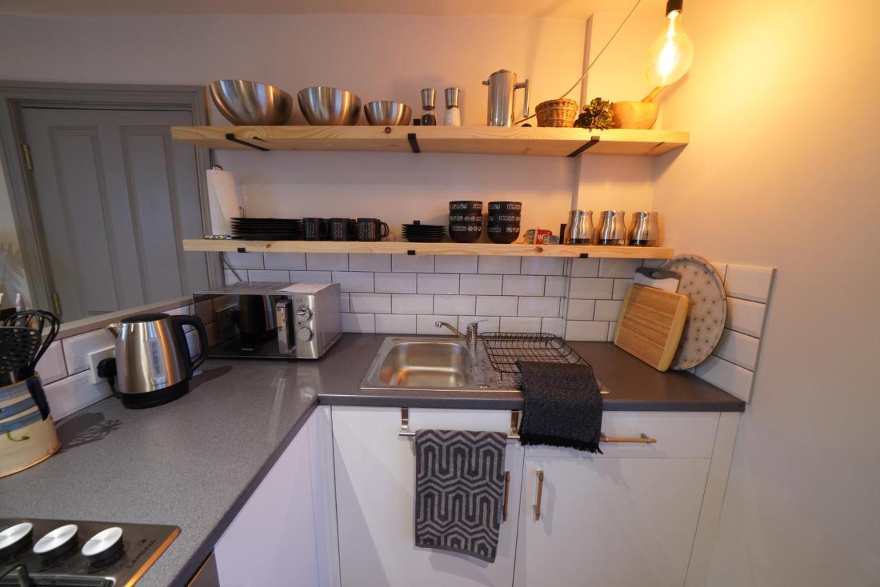 Walmer, Deal Stunning Coach House Apartment Eksteriør billede